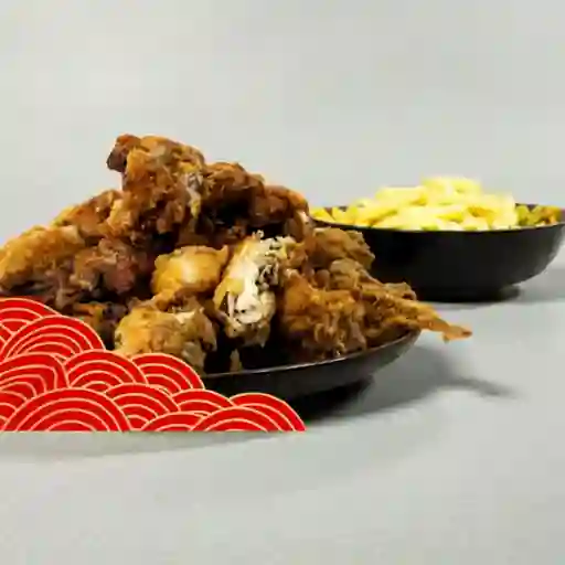 Pollo Frito 8 Presas + Francesas