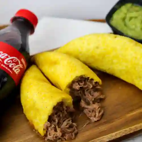 Combo 2 Empanadas + 1 Gaseosa Pequeña