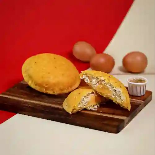 Arepa de Huevo con Pollo