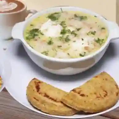 Caldo con huevo