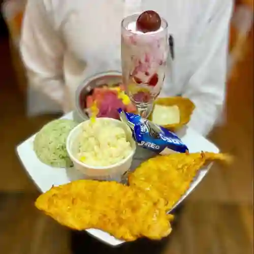Menú Infantil Chuleta de Pollo
