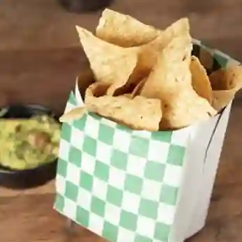 Nachos con Guacamole