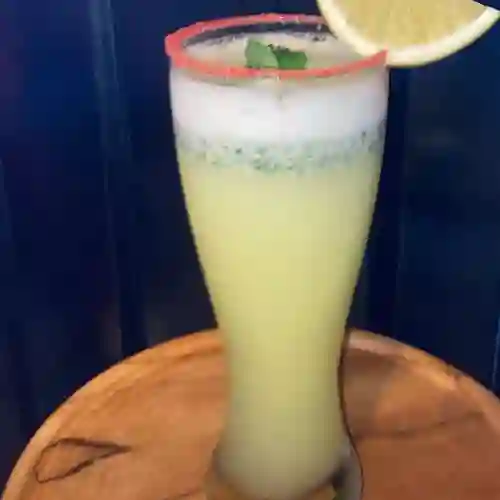 Limonada de Piña y Hierbabuena