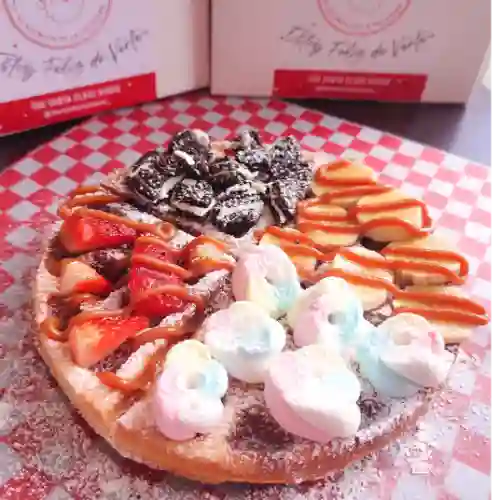 Waffle 4 Toppings y 2 Salsas