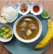 Combo 2 Sancocho de Res y Cerdo + 2 Bebidas