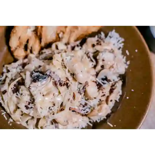 Pasta Pollo y Champiñones