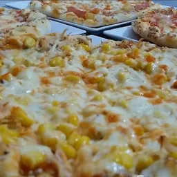 Pizza de Pollo y Maíz Mediana