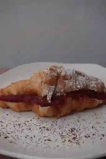 Croissant de Frutos Rojos