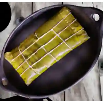 Hallaca de Cerdo+gaseosa Postobon 250 ml