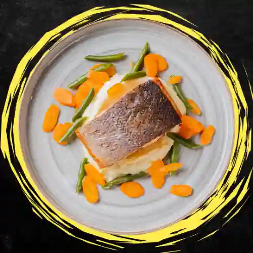 Salmón en Salsa Holandesa