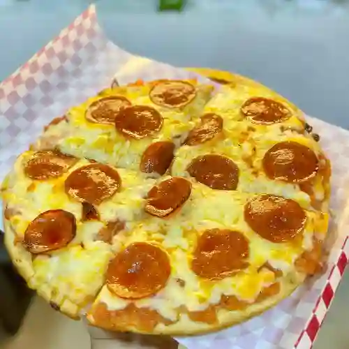 Pizza Pepperoni (8 Porciones) 33Cm