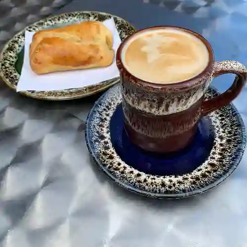 para 2 - Cappuccino y Pastel