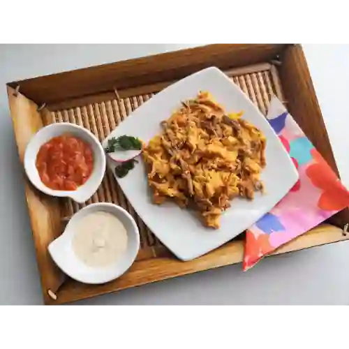 Huevos con Carne