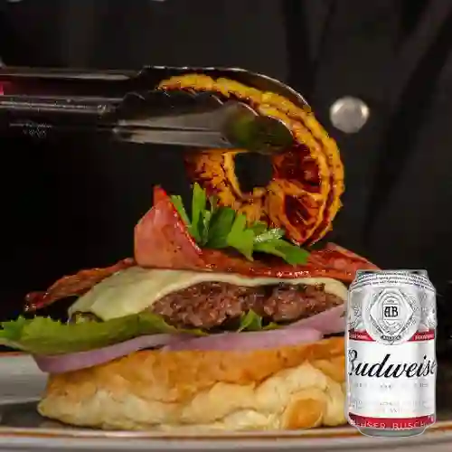 Combo burger isleña + cerveza budweiser