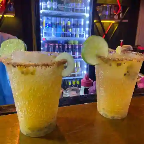 Michelada de Maracuyá