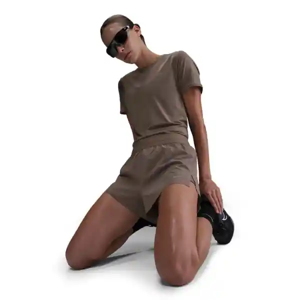 Nike Short Pantaloneta W Swift Df mr 2N1 Mujer Café Talla XS