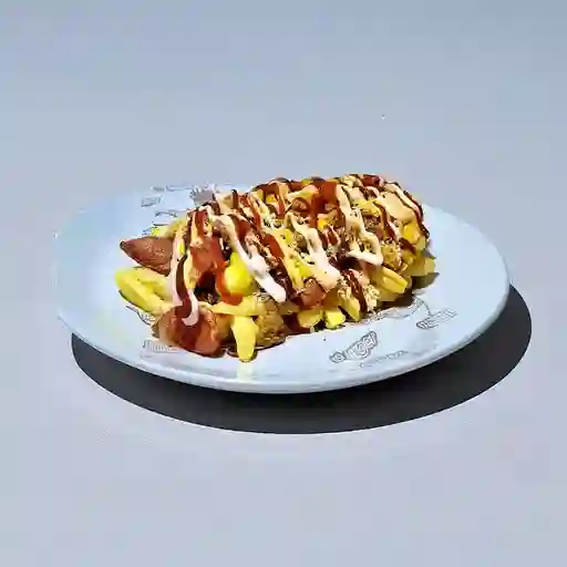 Salchipapa con Carne