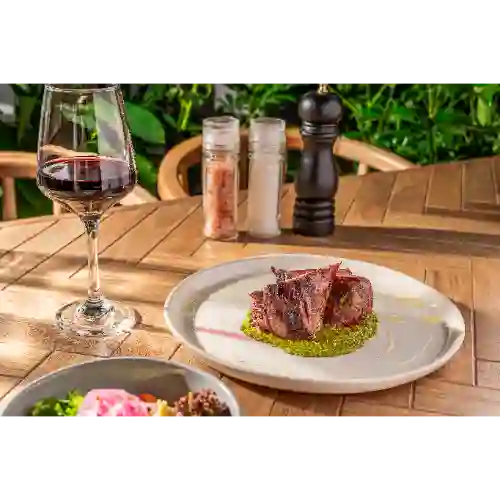 Medallones de Lomo en Salsa Francesa