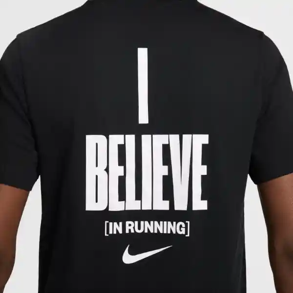 Nike Camiseta M Tee Run Iykyk Manga Corta Hombre Negro Talla L