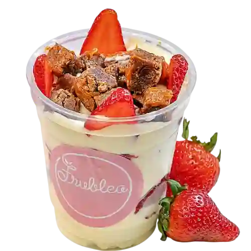 Fresas con Crema y Brownie