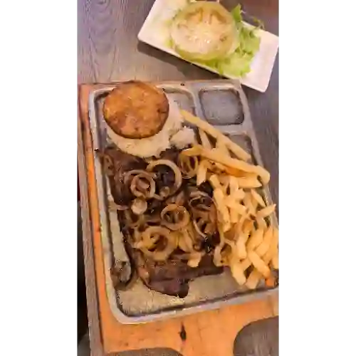 Lomo de Cerdo de 350 gr Encebollado