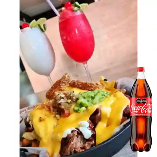 Combo Combi Completa + Coca Cola Original 1.5 l