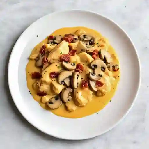Pollo Champiñones Tocineta