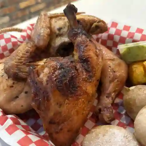 Pollo Familiar (12 Presas Jugosas)