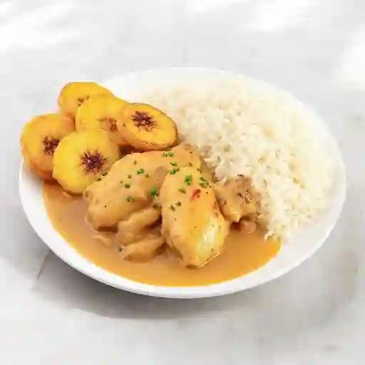 Suprema Guisada en Leche de Coco