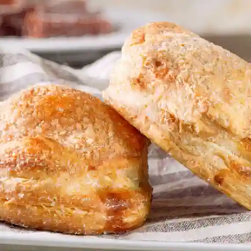 Pastel Guayaba y Queso