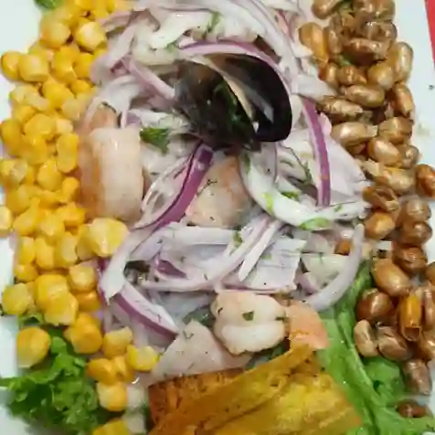 Ceviche Mixto Peruano