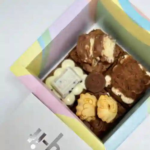 Box 4 Mini Brownies