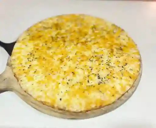 Pizza 5 Quesos + Gaseosa 600ml