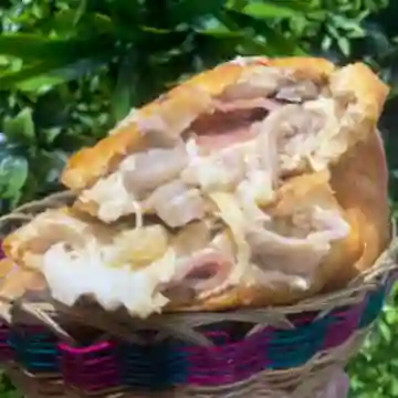 Arepa de Pollo con Champiñones