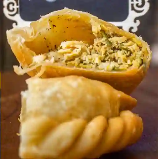 Panzerotti Pollo, Piña y Jamón
