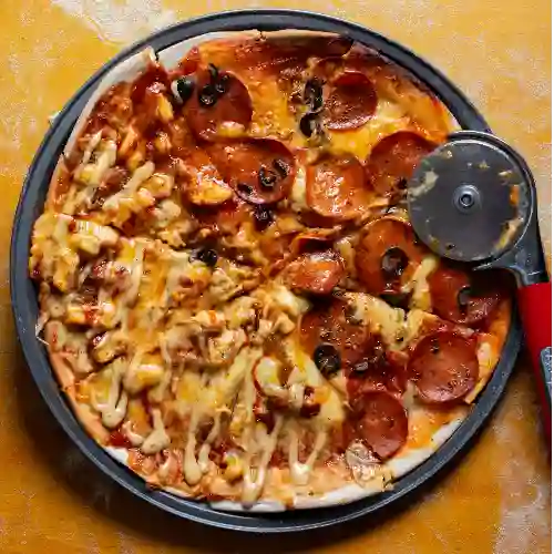 Pizza Pollo Bbq y Cebolla