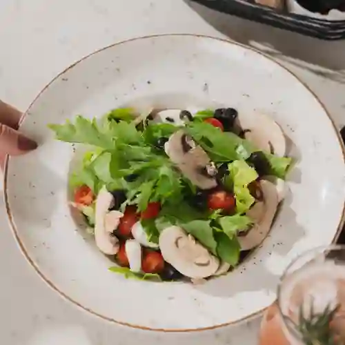 Ensalada de la Casa Media Porción