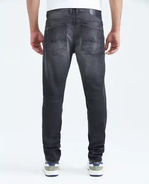 Jean Slim Fit - Famous Gris Grafito Ultraoscuro 34/32 Chevignon