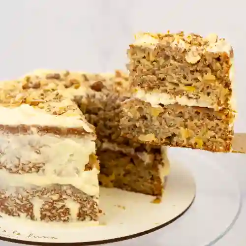 Torta Piña, Banano y Nuez 12 Porciones