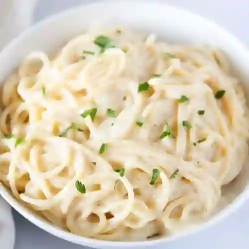 Spaguettis With Creamy White Sause