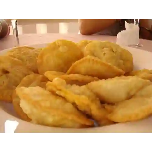 Pastelitos Mixto Carne Mechada y Pollo