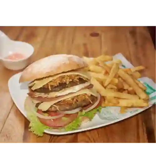 Cheesse Burguer+ Papá+ Gaseosa 250Ml