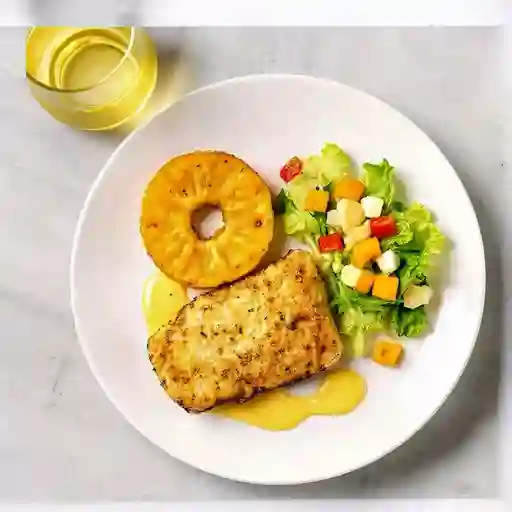 Sierra más Patacón y Ensalada