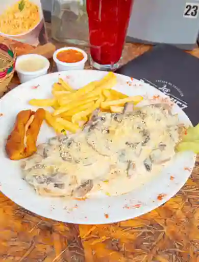 Pechuga en Champiñones