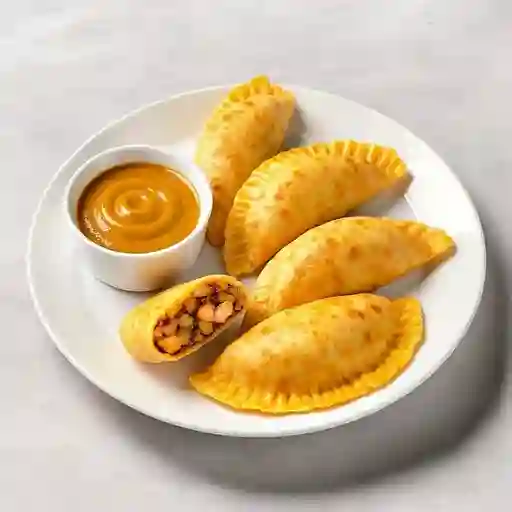 Empanadas Calenas De Camaron Y Aji De Mani