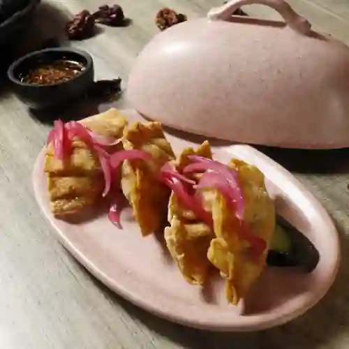 Empanaditas de Cochinita Pibil