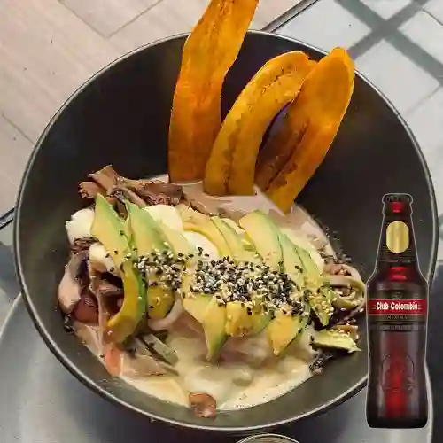 Combo Pasta Grande + Club col. Negra Bot. 330ml