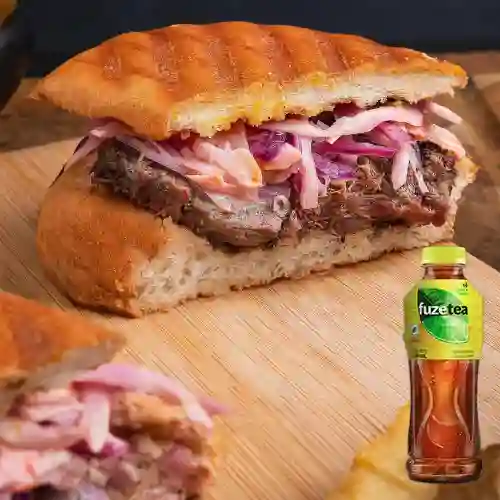 Combo Sándwich de Res Brisket + Fuze Tea Limón 500 ml