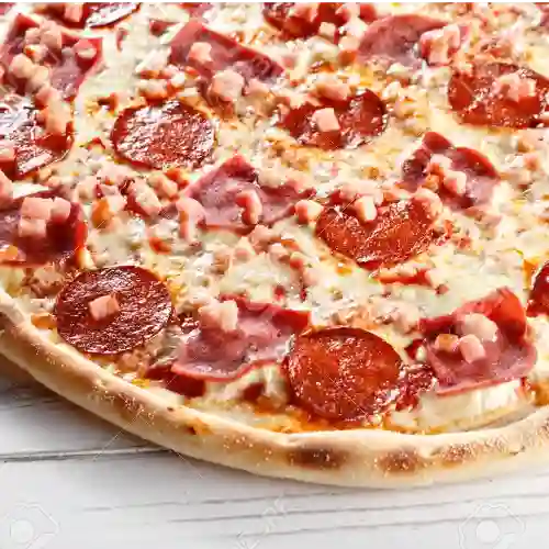 Pizza Salami Jamón Grande