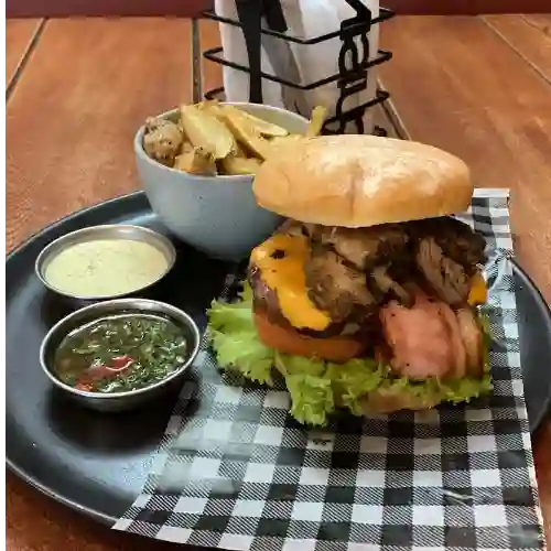 Hamburguesa Mixta Carne Res y Costilla